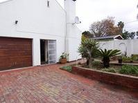 To Let 2 Bedroom Property for Rent in Durbanville Western Cape